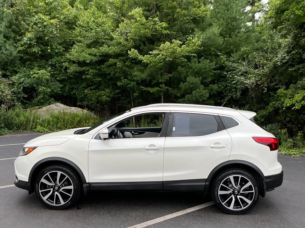 Used 2018 Nissan Rogue Sport SL with VIN JN1BJ1CR0JW200173 for sale in Hanover, MA
