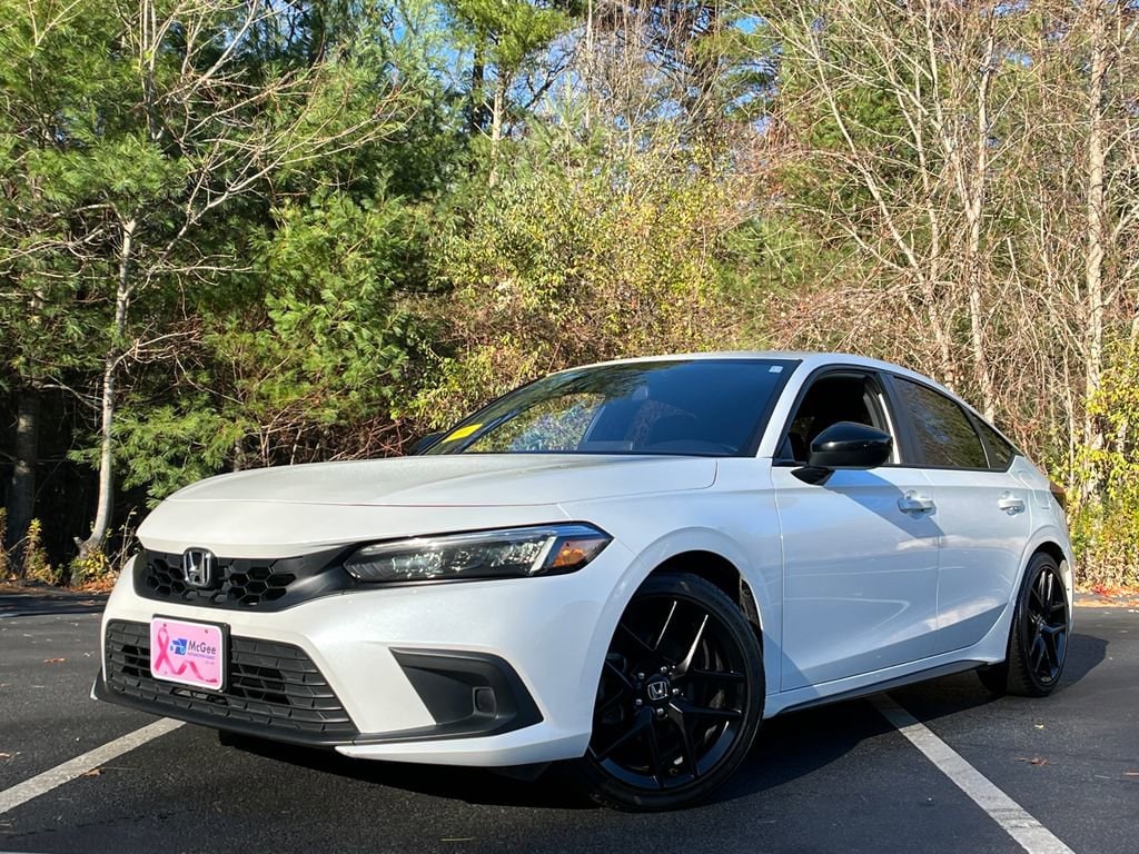 2023 Honda Civic Hatchback Sport's photo