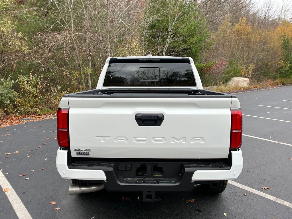 2025 Toyota Tacoma SR5 Double Cab photo 4