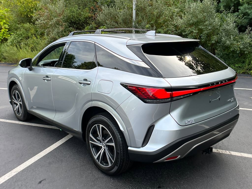 2024 Lexus RX 350h Premium photo 3