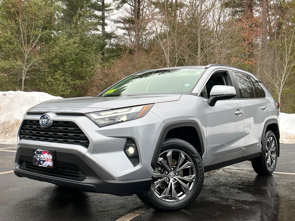 2022 Toyota RAV4 XLE Premium