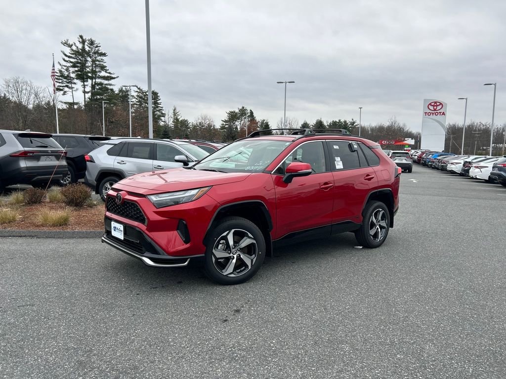 2025 Toyota RAV4 SE's photo