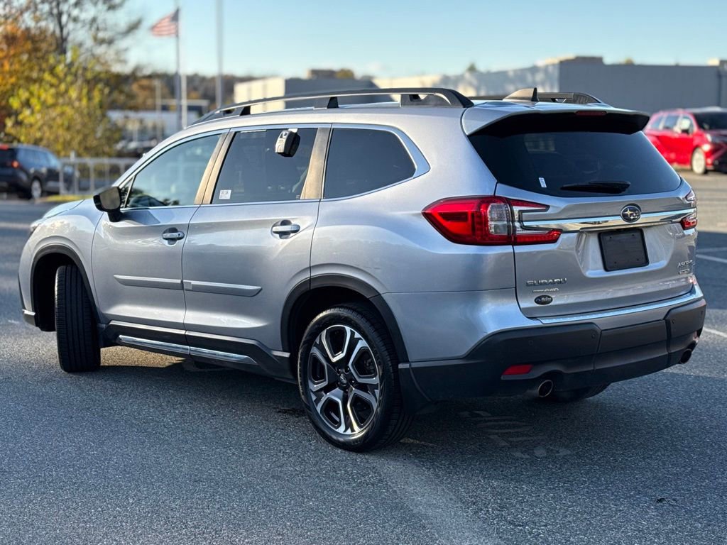2024 Subaru Ascent Limited photo 3