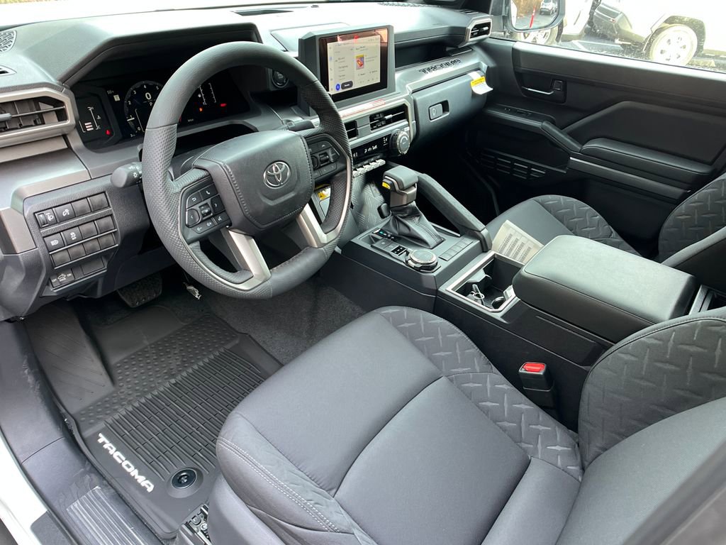 2026 Toyota Tacoma SR5 - Photo 10