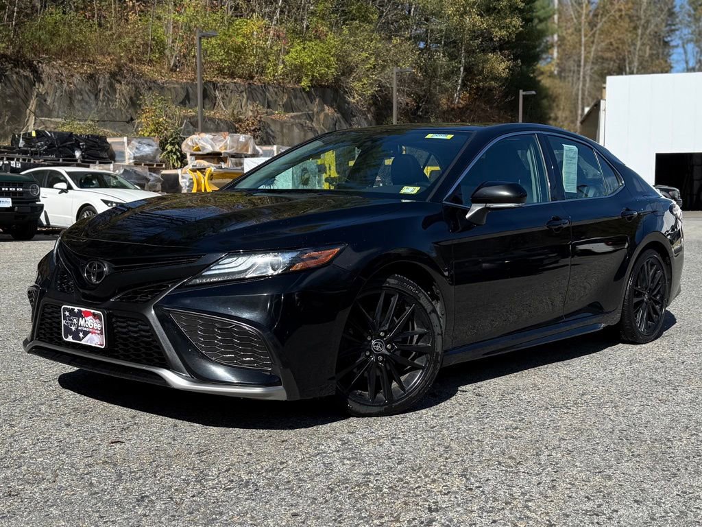 2022 Toyota Camry XSE's photo