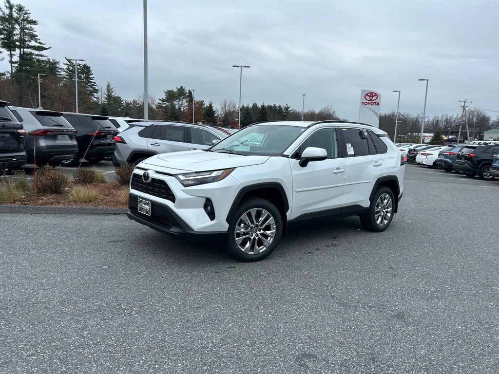 2025 Toyota RAV4 XLE Premium's photo