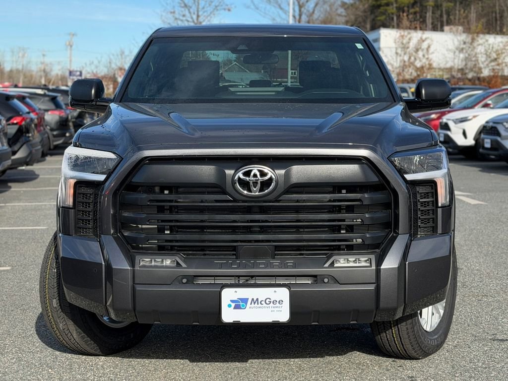 New 2026 Toyota Tundra SR5 SR5 CREWMAX 5.5