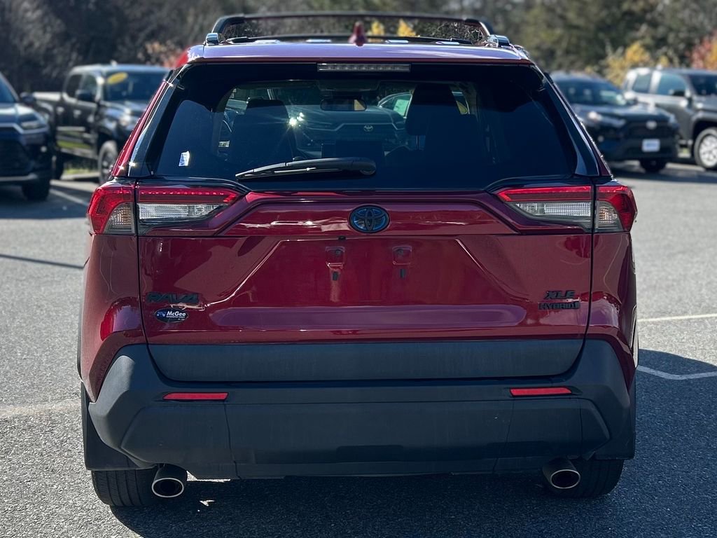 2022 Toyota RAV4 Hybrid XLE Premium photo 4