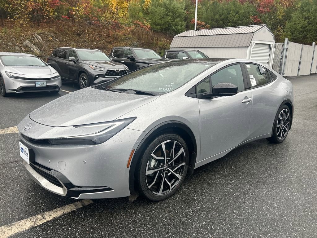 2026 Toyota Prius XSE Premium's photo