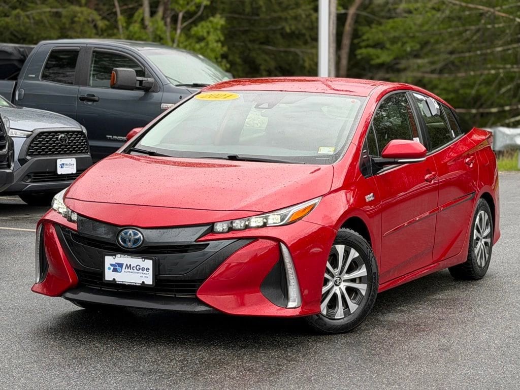 2021 Toyota Prius Prime LE's photo