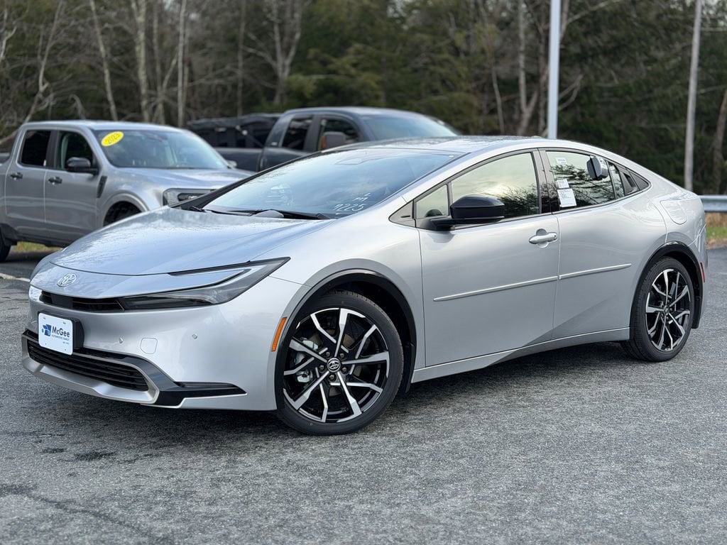 2026 Toyota Prius XSE's photo