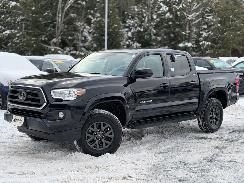 2023 Toyota Tacoma SR5's photo