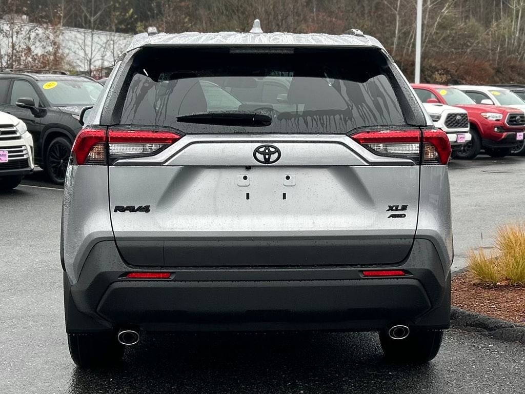 New 2025 Toyota RAV4 XLE Premium XLE PREM AWD SUV
