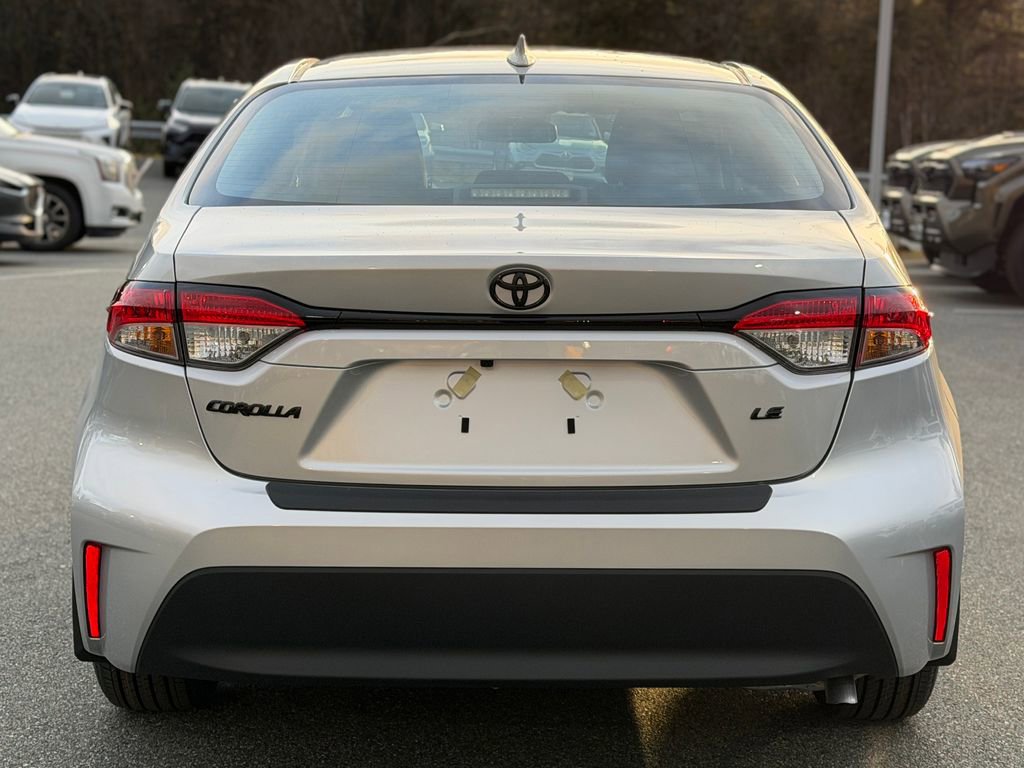 2026 Toyota Corolla LE photo 4