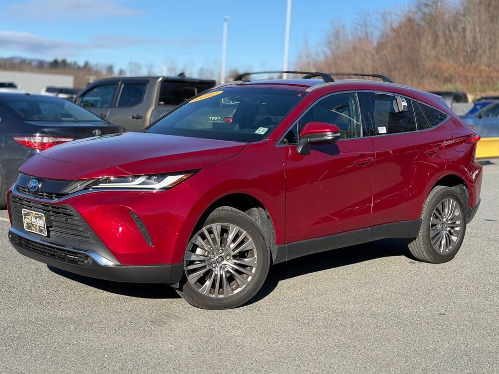 Used 2022 Toyota Venza XLE SUV