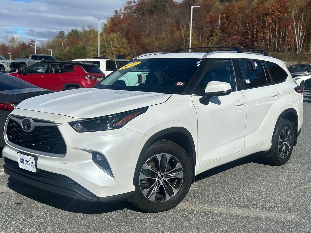 Used 2023 Toyota Highlander  SUV