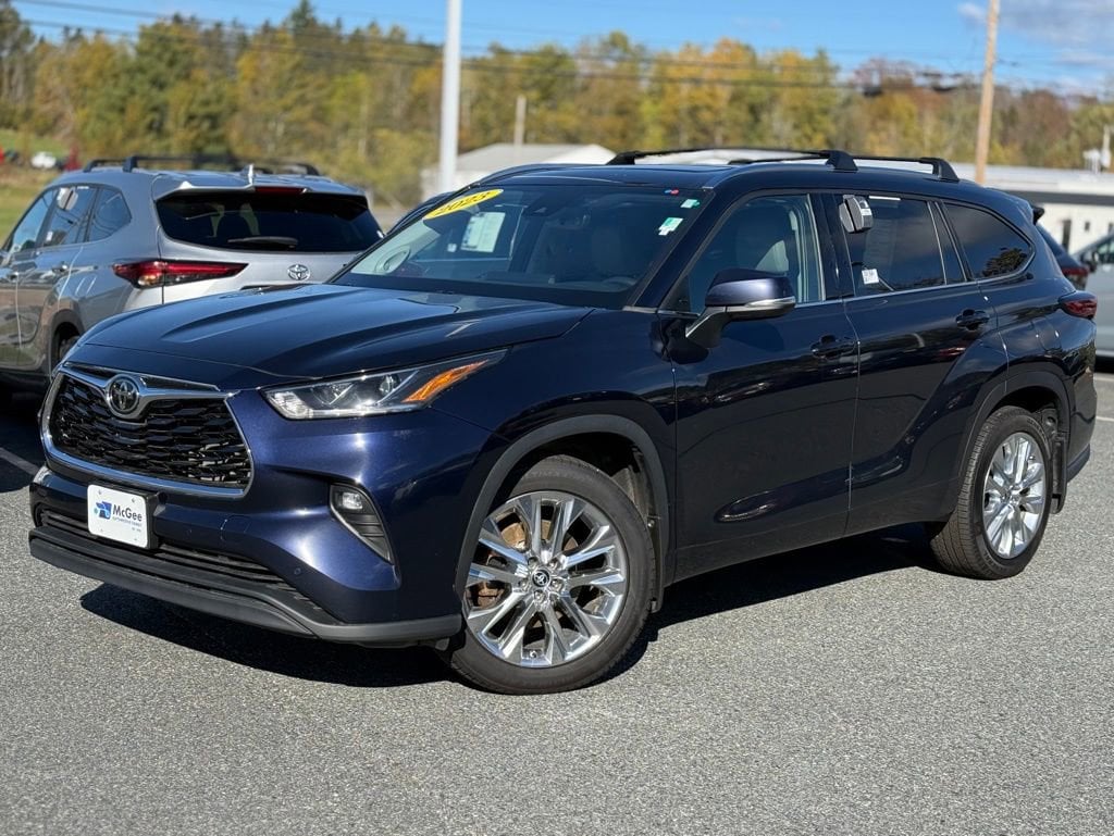2023 Toyota Highlander SUV  2023 Toyota Highlander SUV