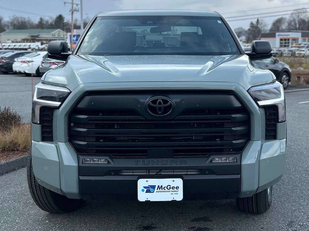 New 2026 Toyota Tundra SR5 SR5 CREWMAX 5.5
