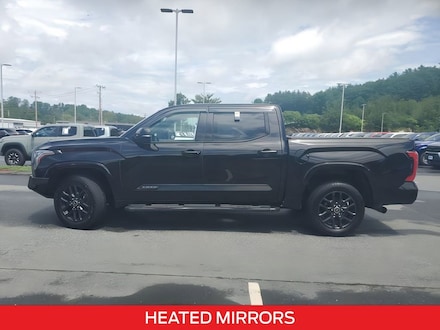 Pre-Owned 2022 Toyota Tundra Platinum 3.5L V6 Truck CrewMax