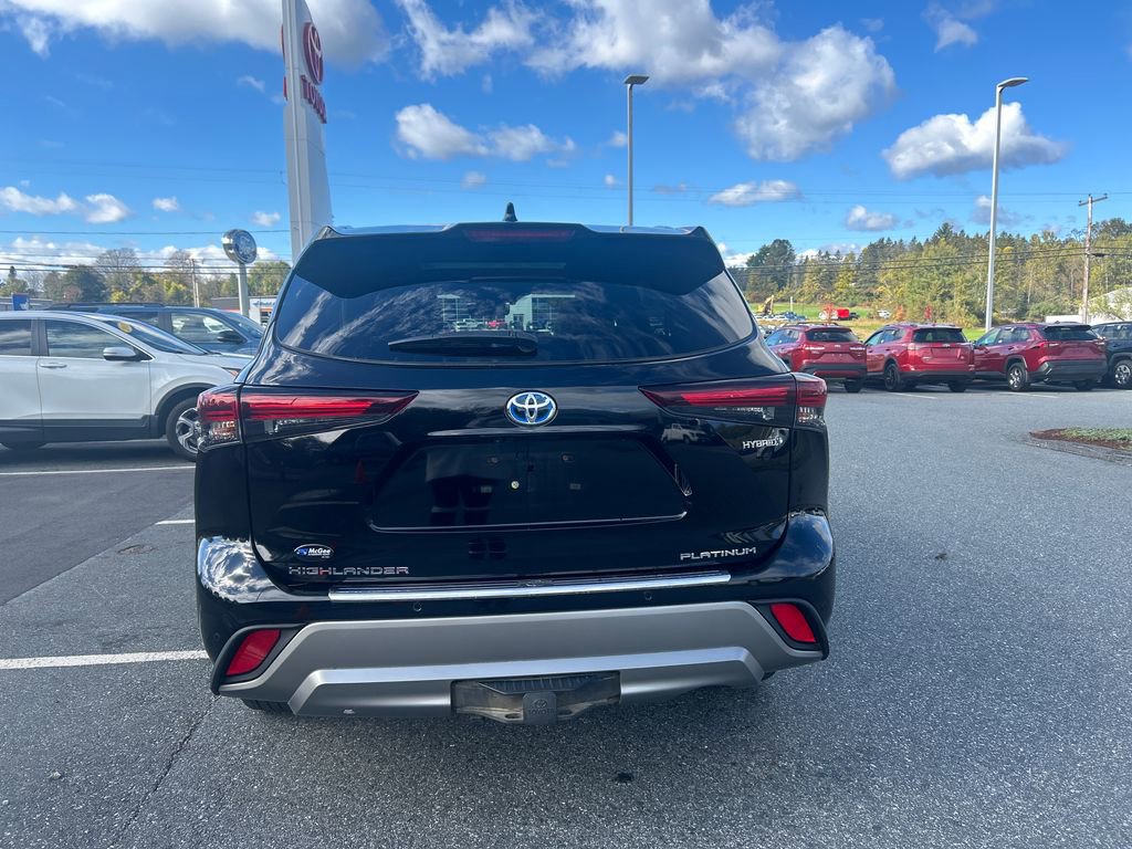 2024 Toyota Highlander Platinum photo 4