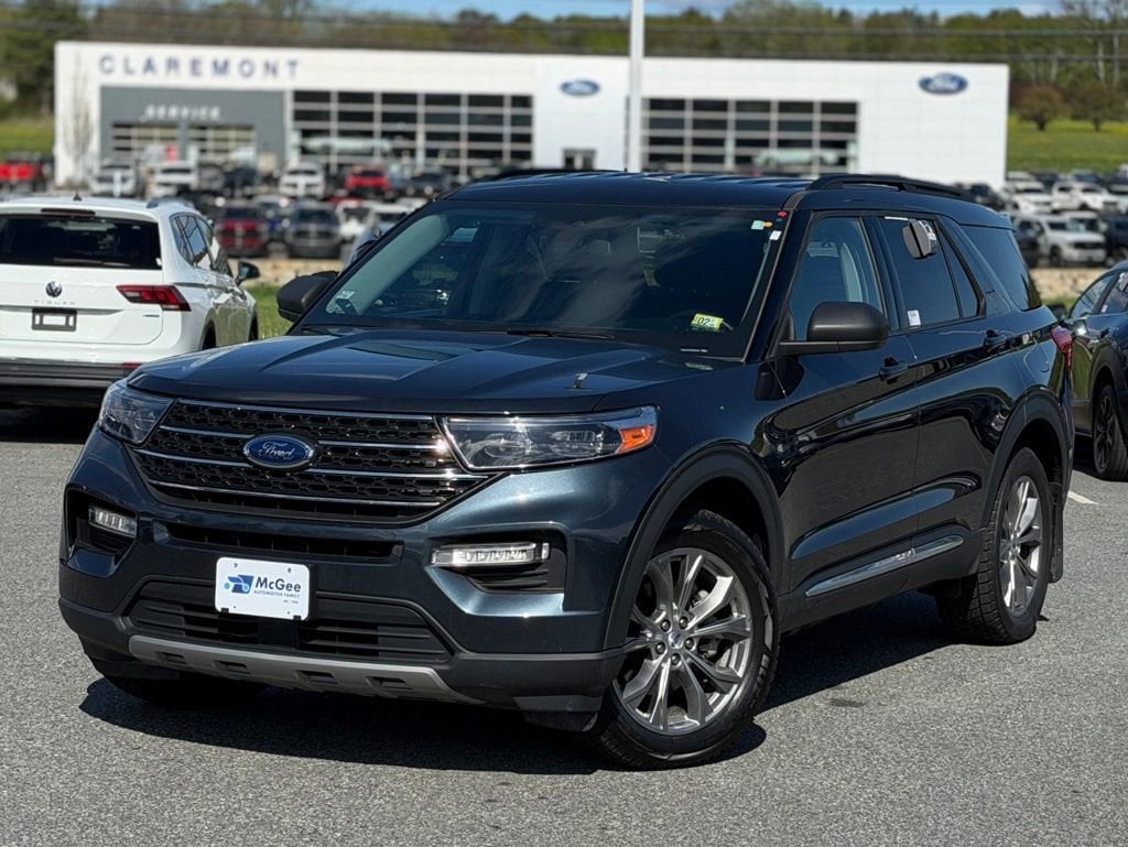 2022 Ford Explorer XLT 4WD's photo