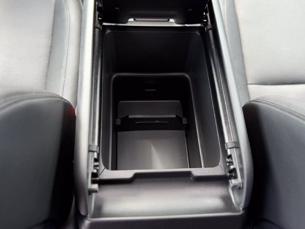 2025 Hyundai Santa Fe Limited - Photo 10
