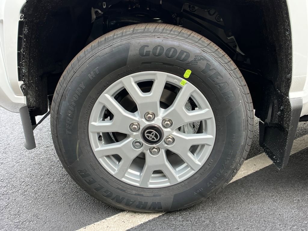 2026 Toyota Tacoma SR5 - Photo 24