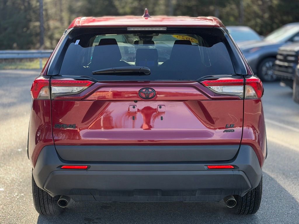 2025 Toyota RAV4 LE photo 4