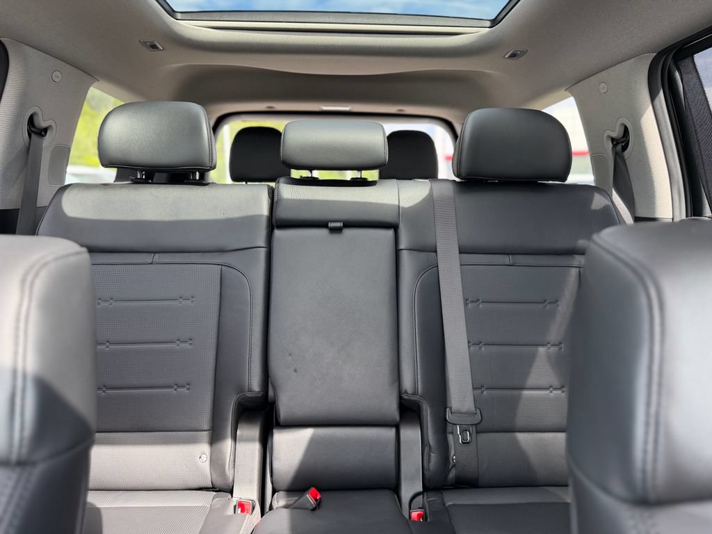 2025 Hyundai Santa Fe Limited - Photo 32