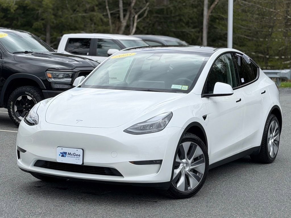 2023 Tesla Model Y Long Range Dual Motor All-Wheel Drive's photo