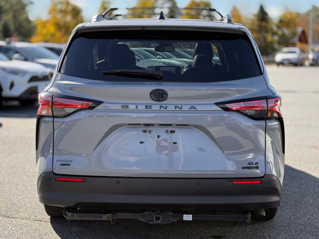 Certified 2022 Toyota Sienna XLE Woodland Edition Van Passenger Van