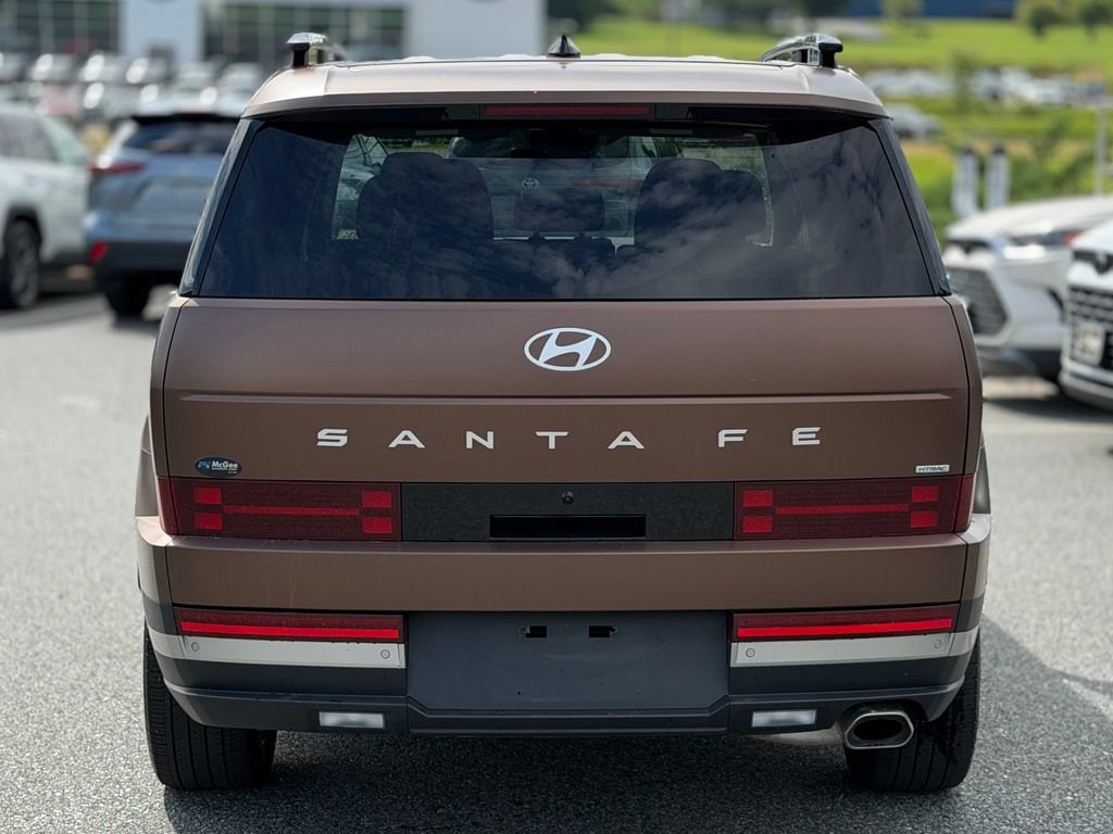 2025 Hyundai Santa Fe Limited - Photo 4