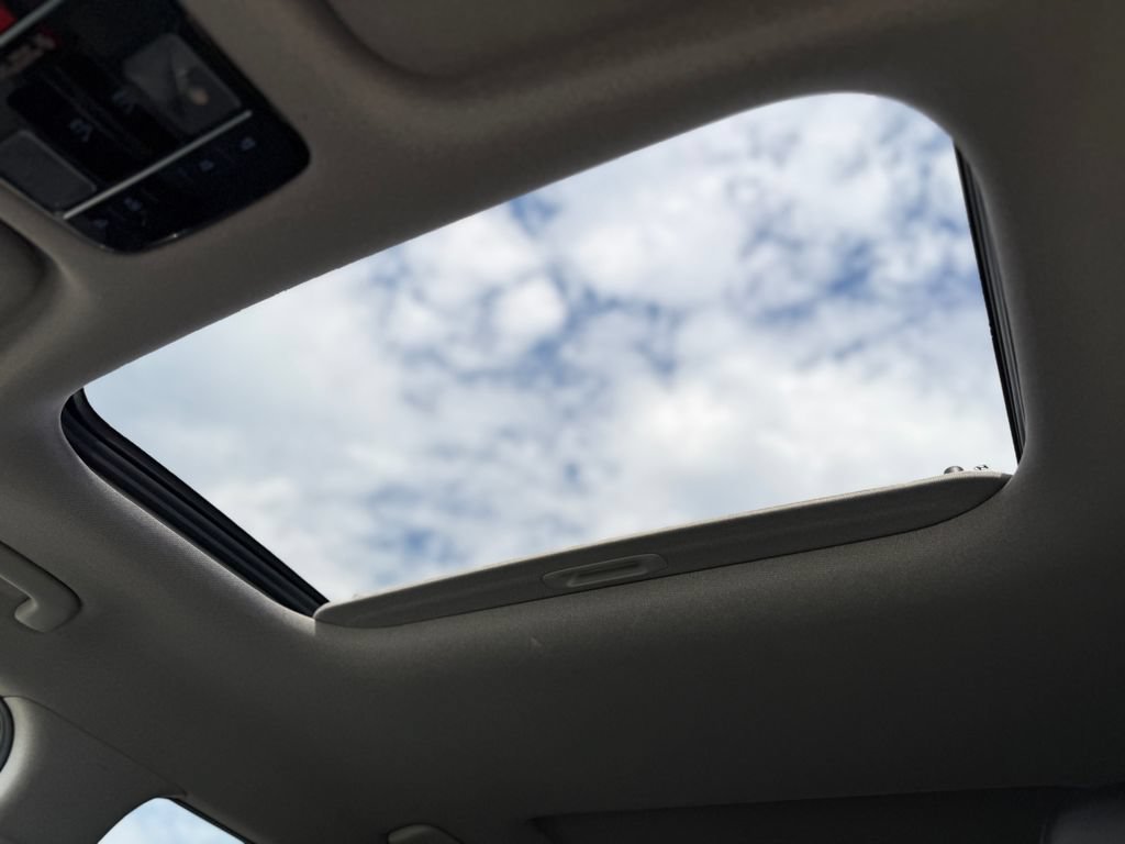 2025 Hyundai Santa Fe Limited - Photo 30