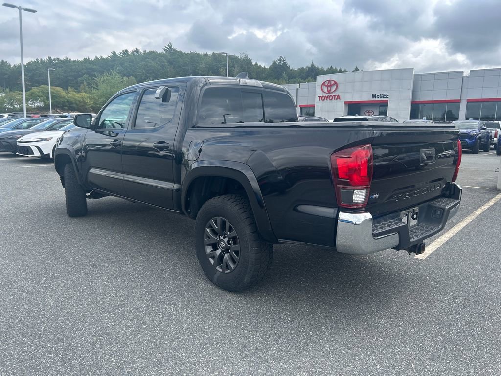 2023 Toyota Tacoma SR5 V6 photo 3