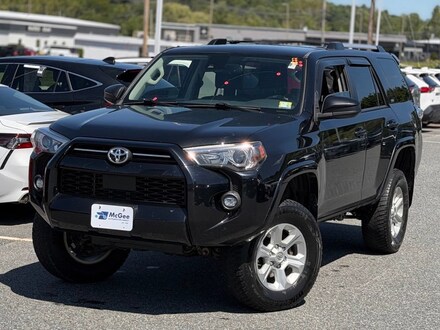 Pre-Owned 2022 Toyota 4Runner SR5 SUV