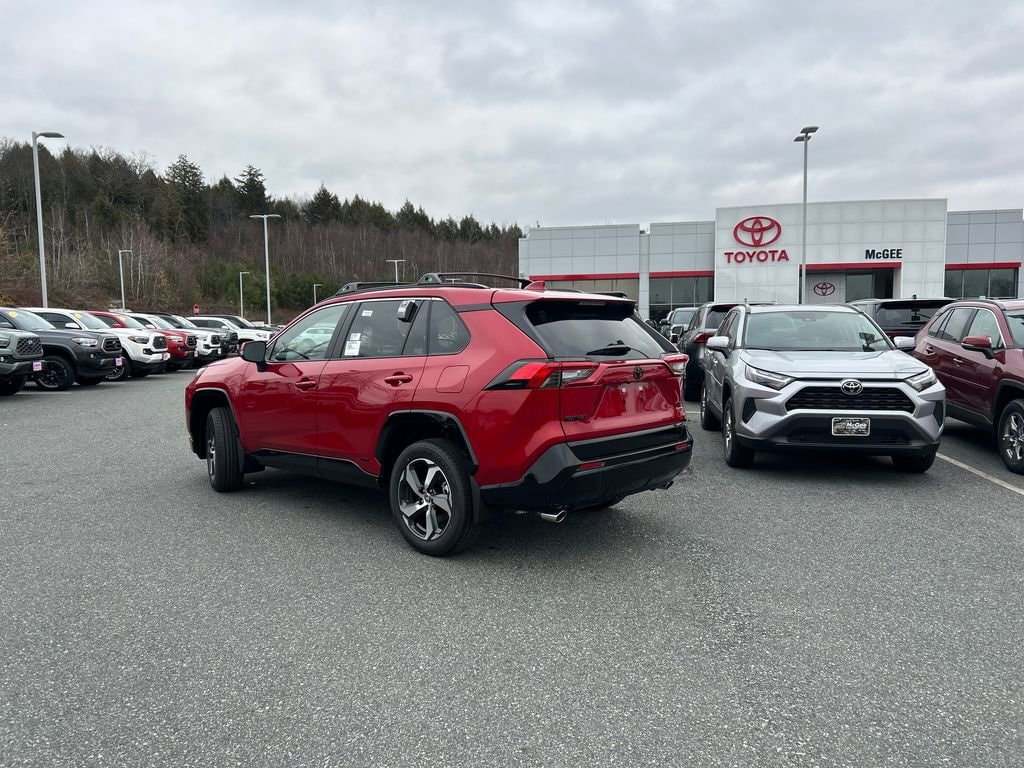 New 2025 Toyota RAV4 Plug-in Hybrid SE PLUG-IN HYBRID