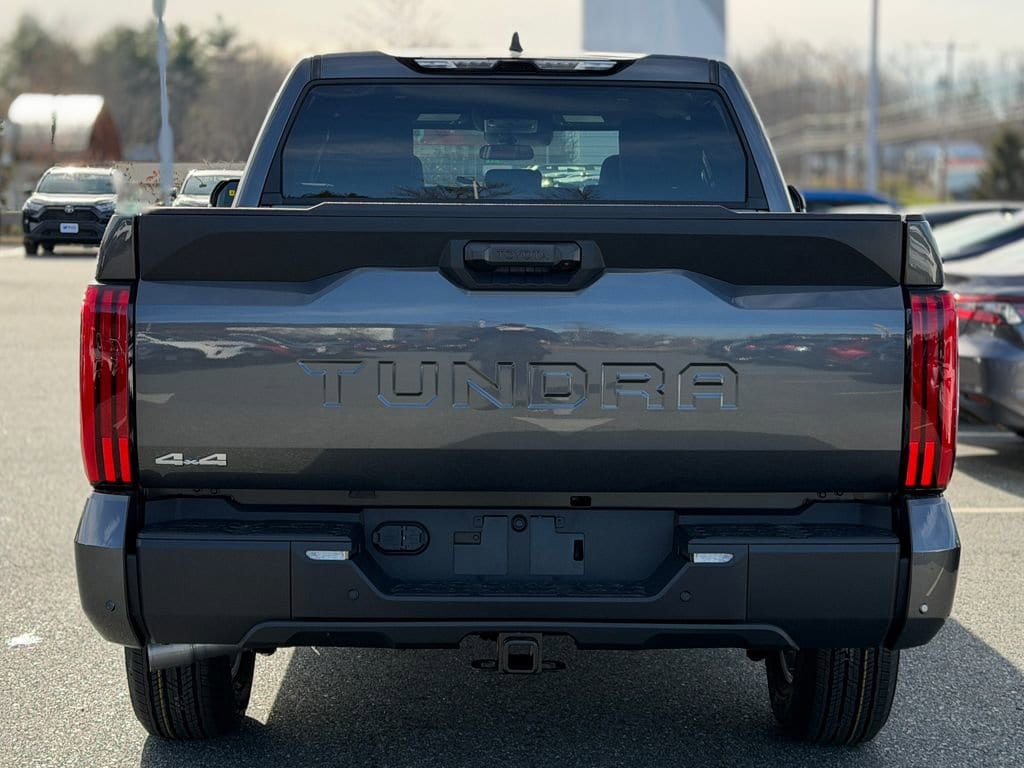 New 2026 Toyota Tundra SR5 SR5 CREWMAX 5.5