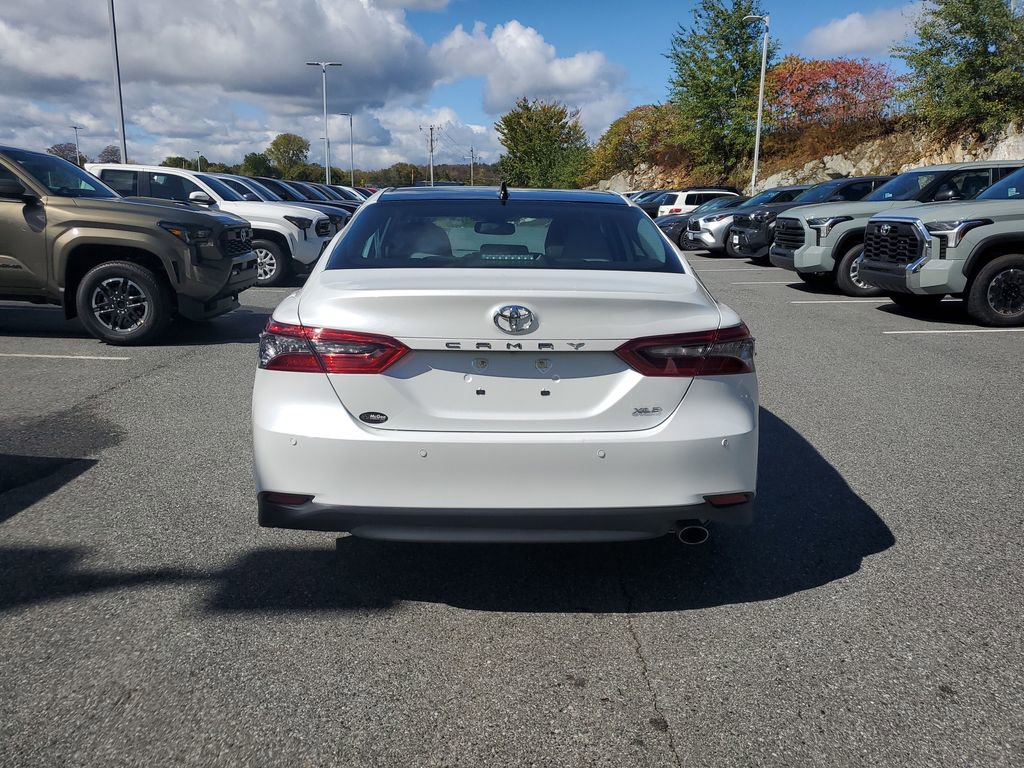 2023 Toyota Camry XLE photo 4