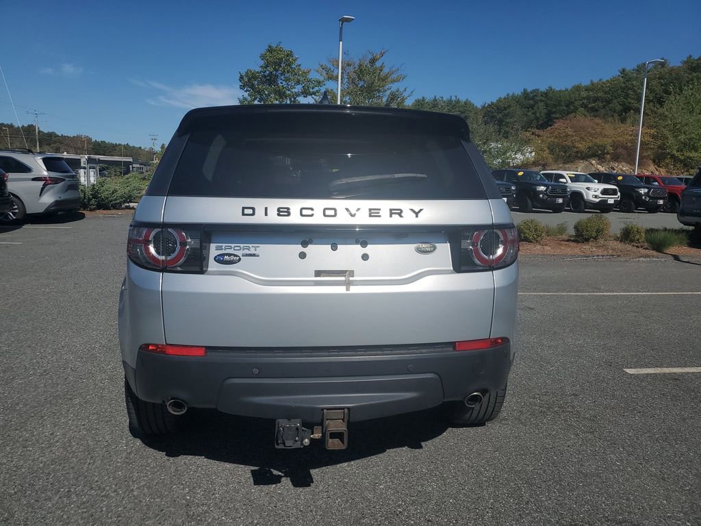 2017 Land Rover Discovery Sport HSE photo 2