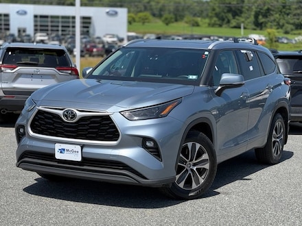 Pre-Owned 2022 Toyota Highlander XLE SUV