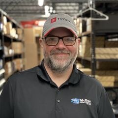 Staff member Justin B from 16ede2983569