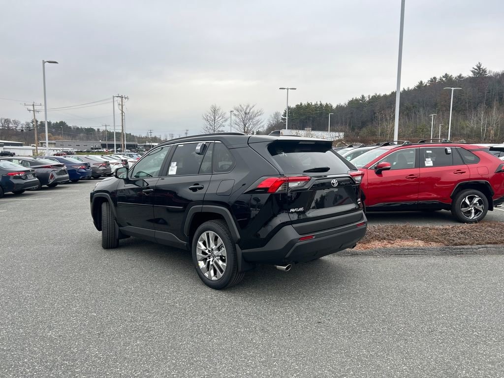 New 2025 Toyota RAV4 XLE Premium XLE PREM AWD SUV