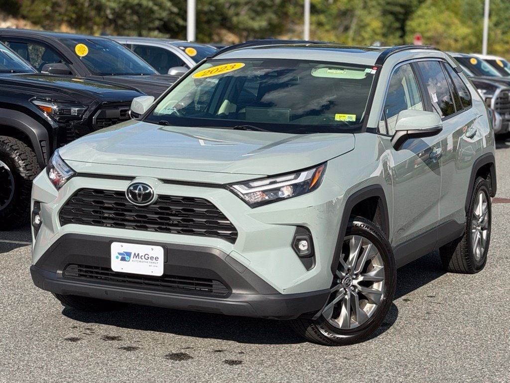 2023 Toyota RAV4 XLE Premium