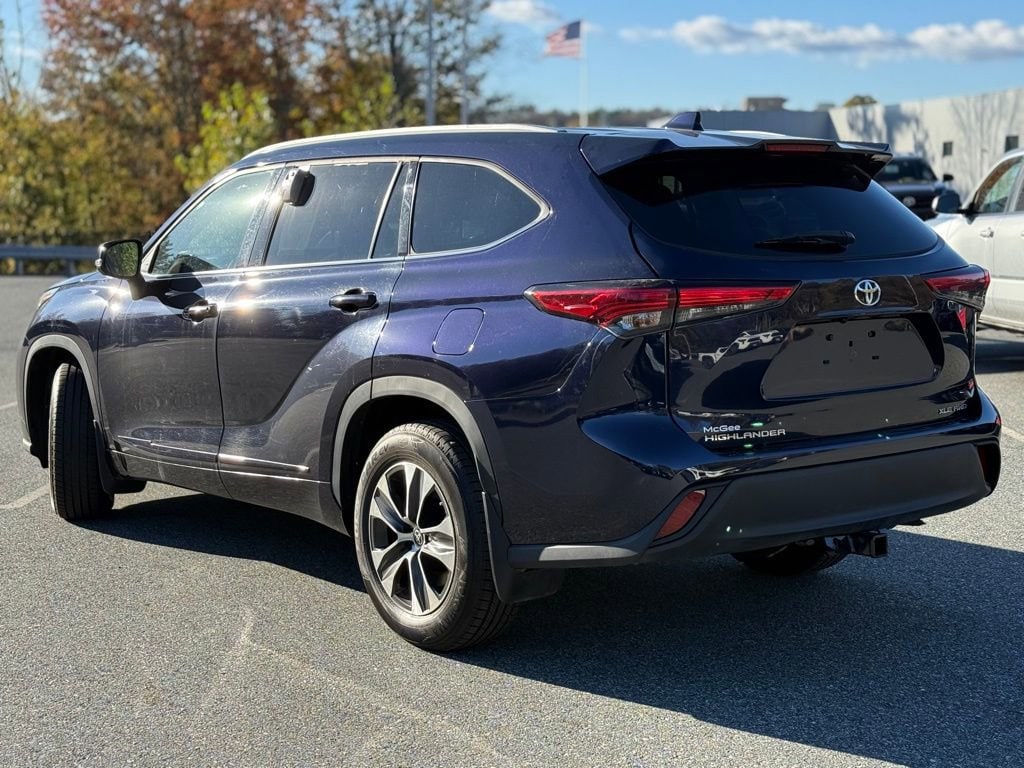 Used 2022 Toyota Highlander XLE SUV