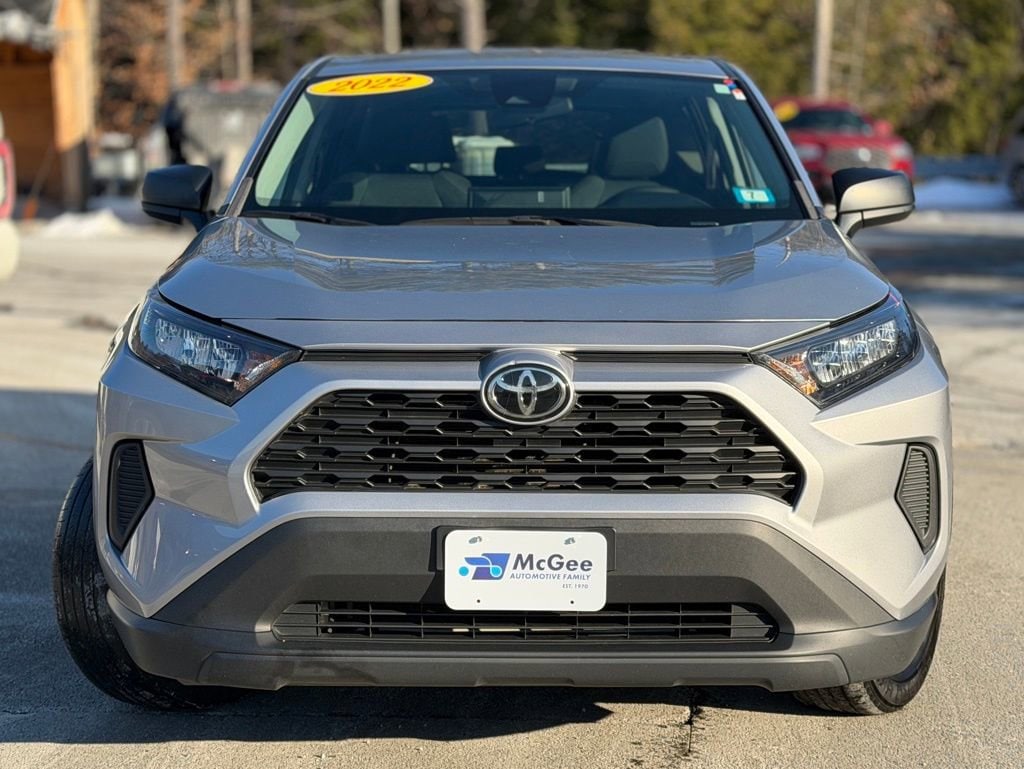 Used 2022 Toyota RAV4 LE with VIN 2T3F1RFV1NC323167 for sale in Kansas City