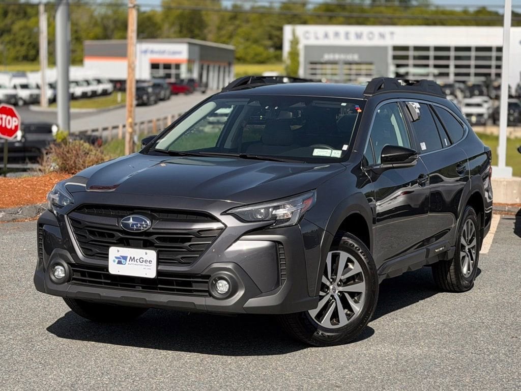 2023 Subaru Outback Premium's photo