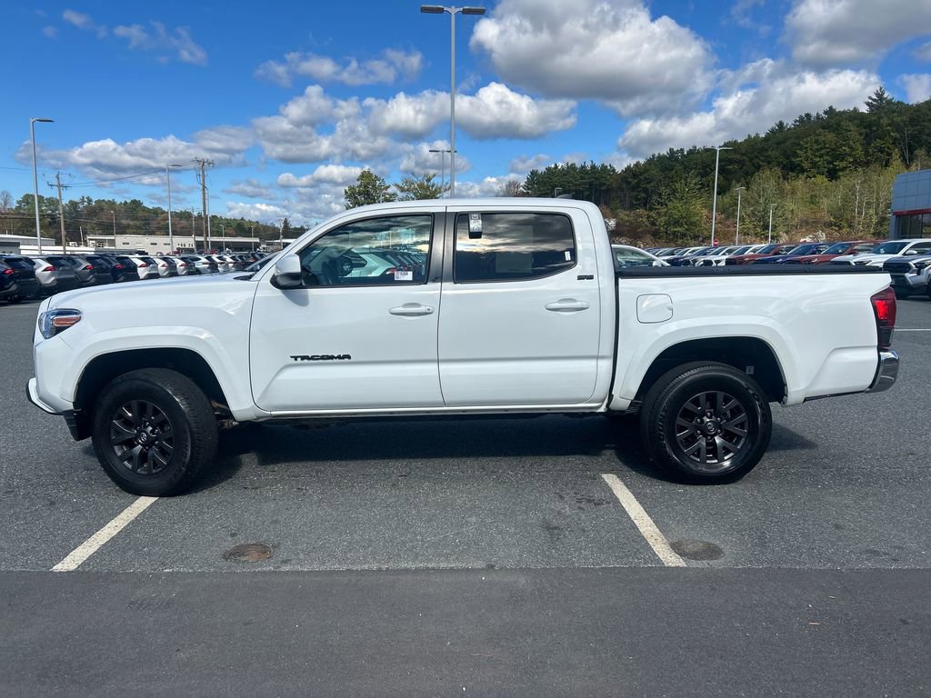 2023 Toyota Tacoma SR5 photo 2