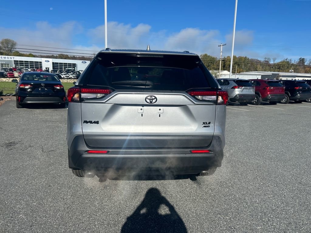New 2025 Toyota RAV4 XLE XLE AWD SUV