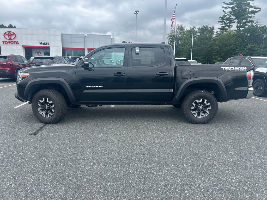 2022 Toyota Tacoma SR5 V6 photo 2