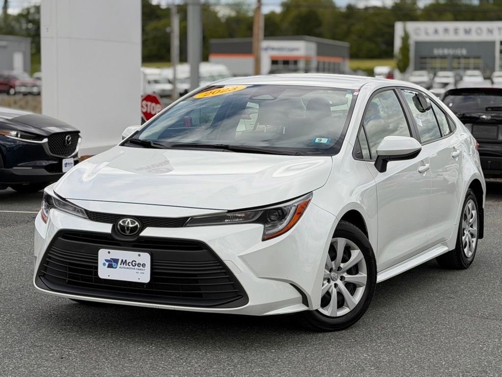 2023 Toyota Corolla LE CVT's photo